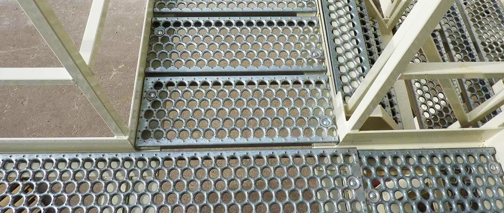 ចានដាល់មិនរអិល